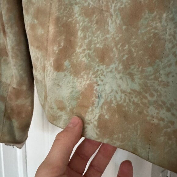 VINTAGE ITALIAN SUEDE LONG SLEEVE BUTTON UP - Picture 7 of 9